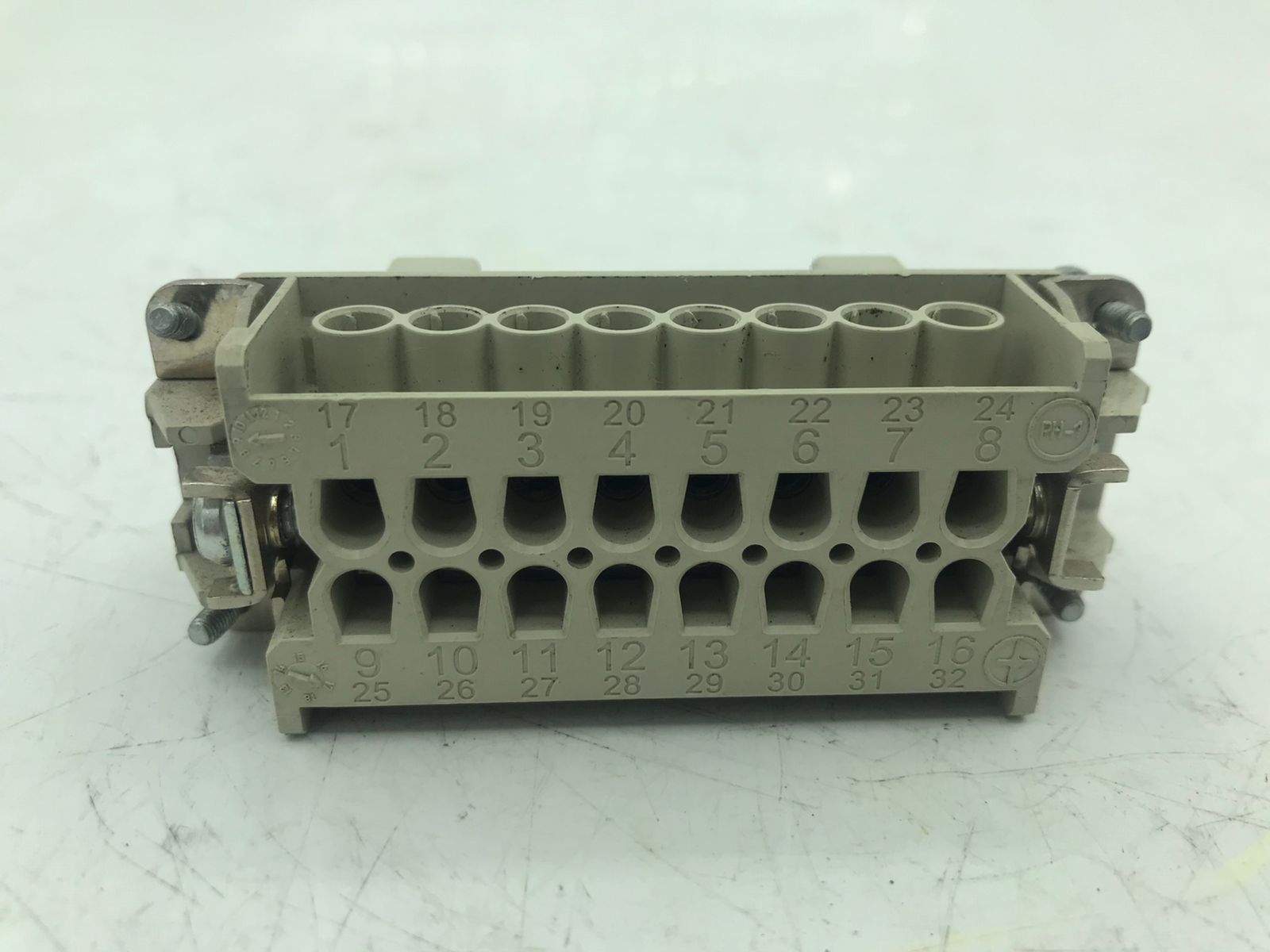 Used LAPP EPIC H-BE 16 SS DR Male Insert 16+PE 16A 600V Screw Terminal - Image 3