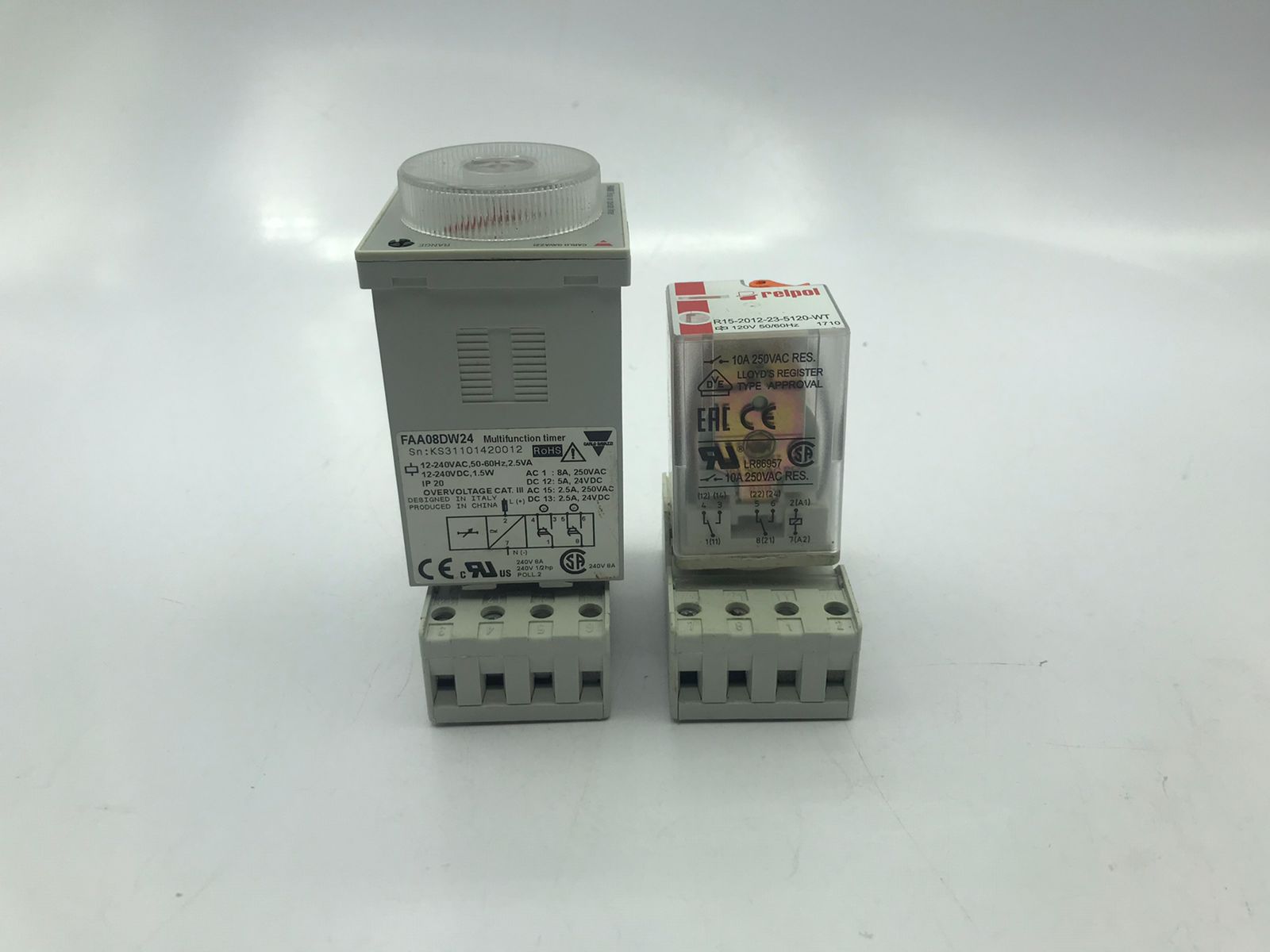 PACK X2 FAA08DW24/R15-2012-23-5120-WT CARLO GAVAZZI RELPOL