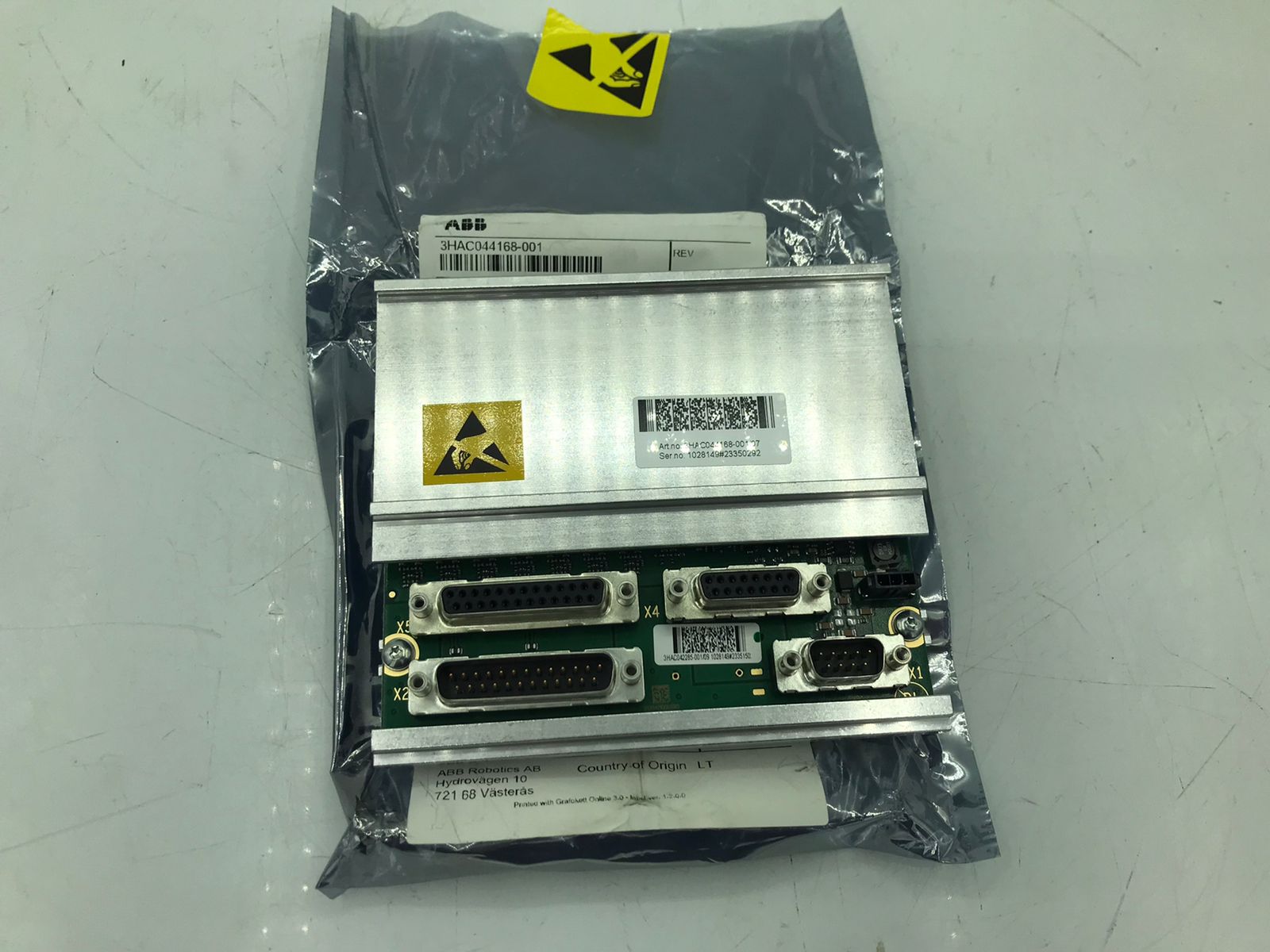π§ ABB Control Module 3HAC044168-001/07, 3HAC042285-001/09 β Industrial Automation Spare Part βοΈ