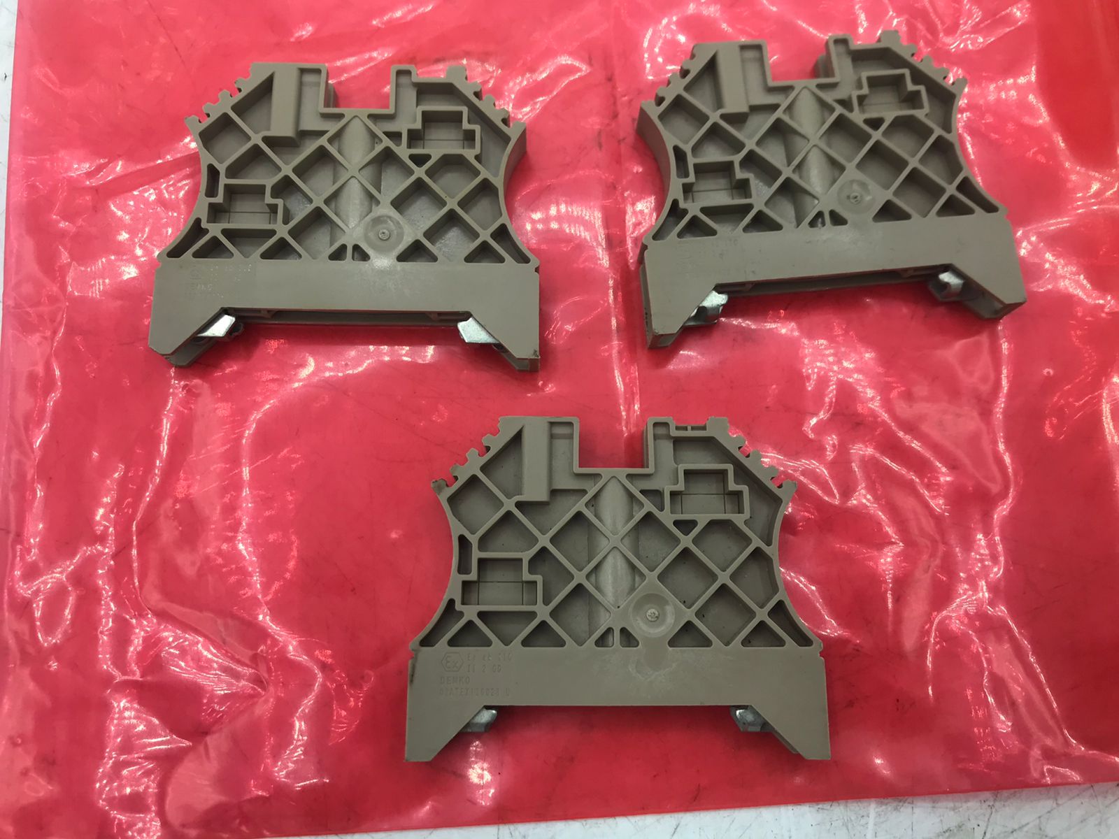 3pc Weidmüller WEW 35/2 End Bracket 🛑 DIN Rail TS 35 Terminal Stop 1061200000 Used - Image 3