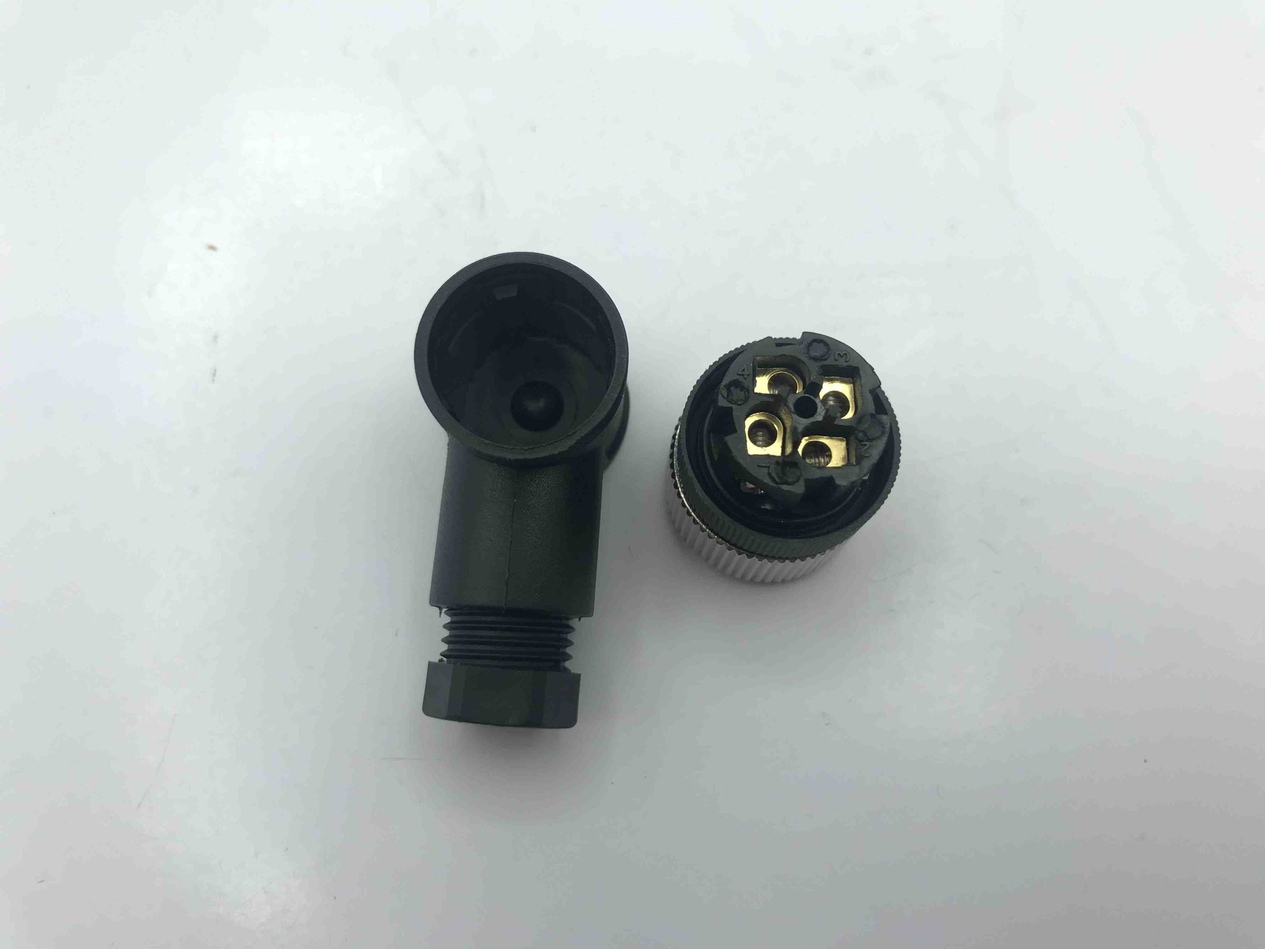 CONECTOR HEMBRA M12 4 PINES 0D3558B