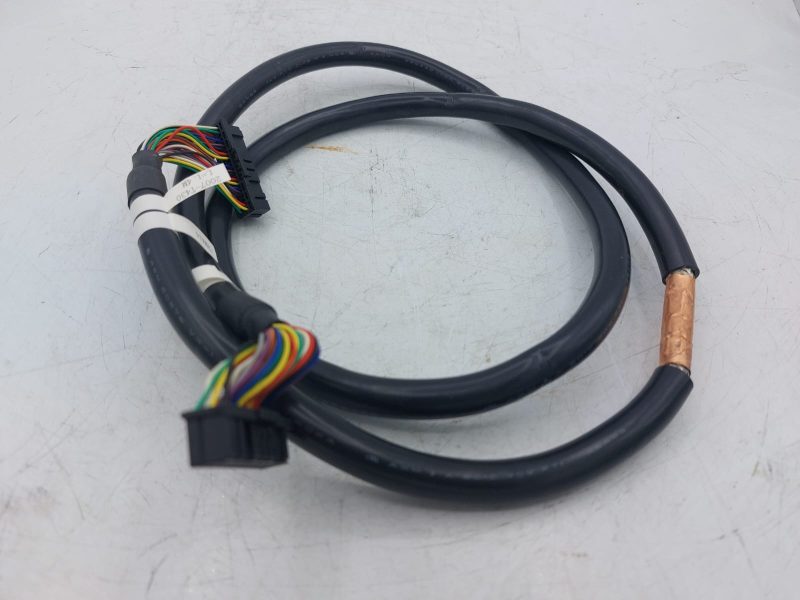 Fanuc CRMA16 Main Internal Connection Cable 2007-T430 L=1.4M Used Robot Part