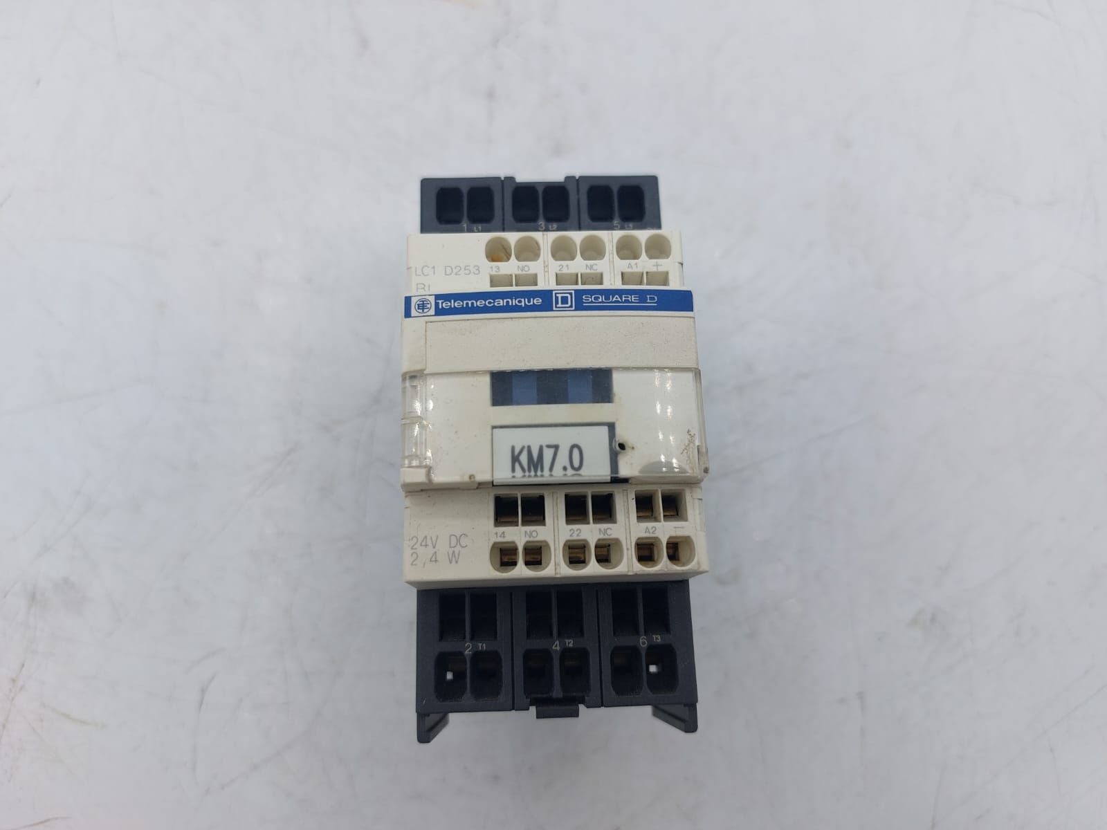 Telemecanique Square D LC1D253BL Contactor 24V DC Coil 2.4W TeSys USED