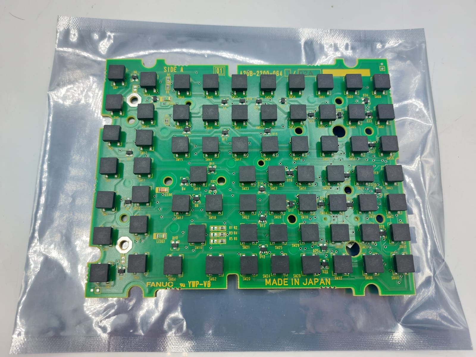 FANUC A20B-2200-0641/02A Teach Pendant Keypad PCB Board A20B-2200-0641 Clean Tested
