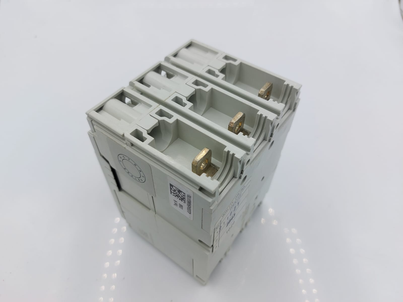 Allen Bradley 140MG-H8E-D10 Motor Protection Circuit Breaker 100A 3 Pole 65kA - Image 3
