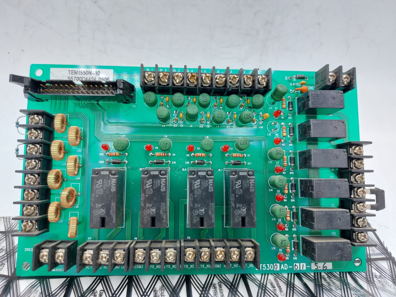 Banner Q5XKLAF2000-Q8 Laser Sensor IO-Link 10-30VDC Sensor Only