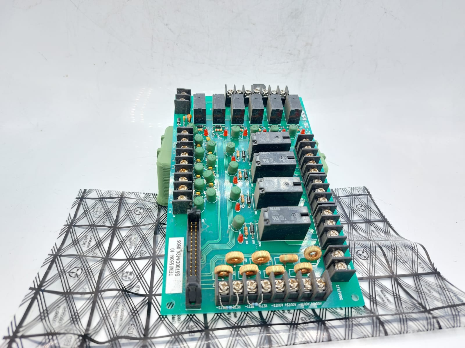 TEMI550N-10 Relay I/O Board PCB S5700D4424 Working Pull Board Only