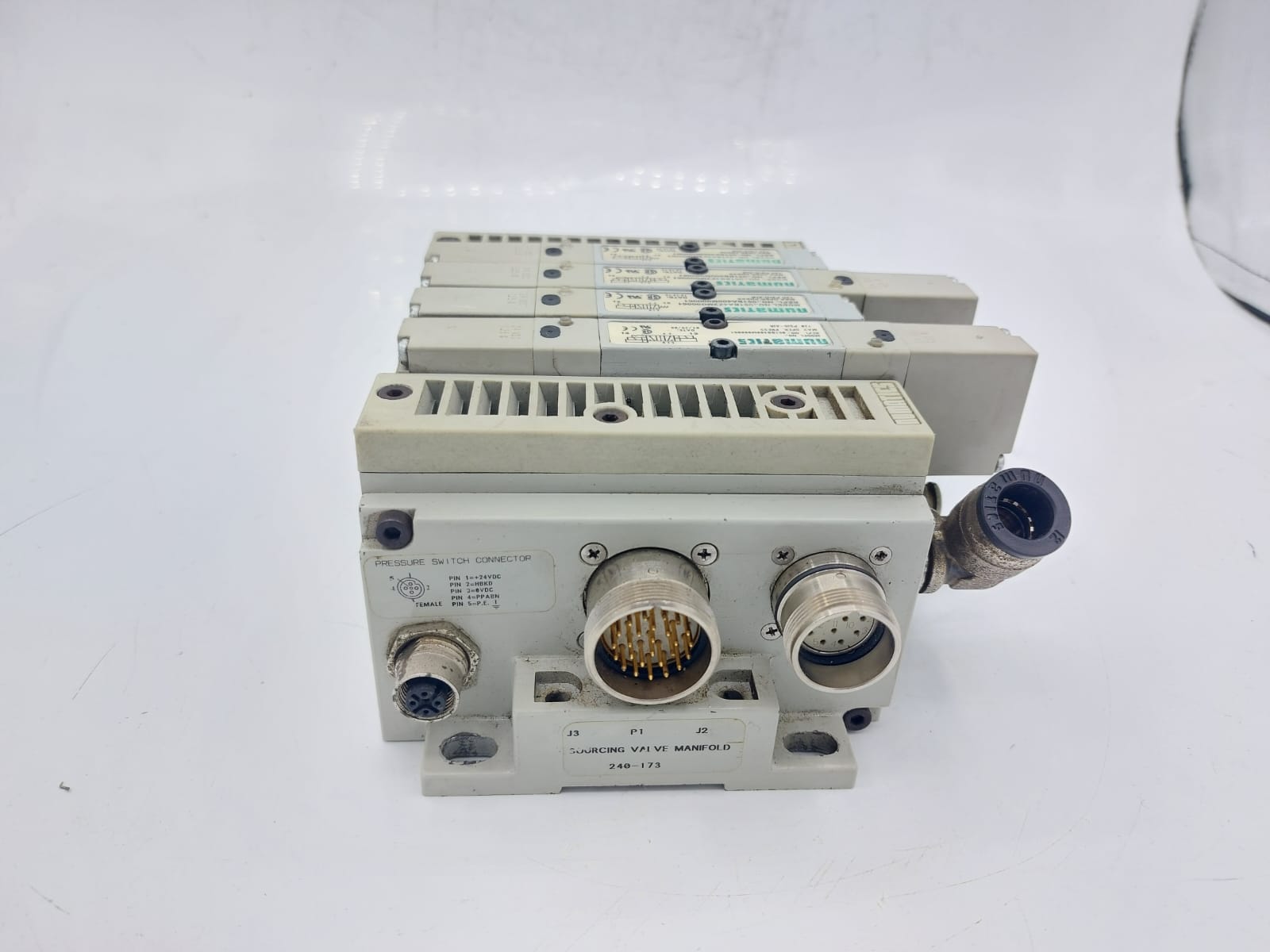 Numatics 240-173 Pneumatic Valve Manifold 4 Solenoid Valves 24VDC Working Pull - Image 2